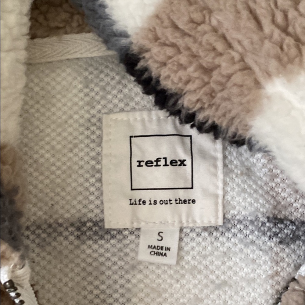 Womens reflex sweater / hoodie ! Very cute and very warm.